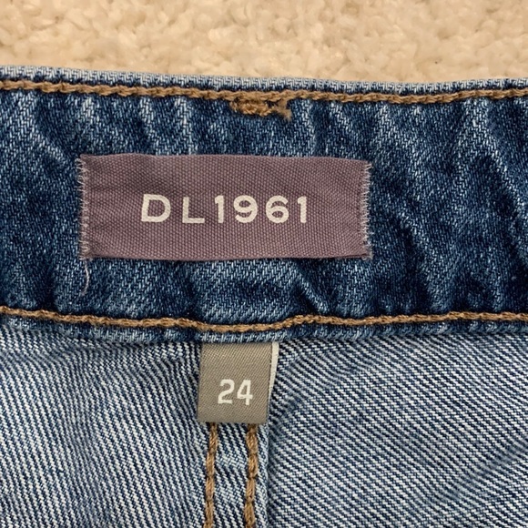 DL1961 Susie High Rise Tapered Houston Jeans - Picture 12 of 13